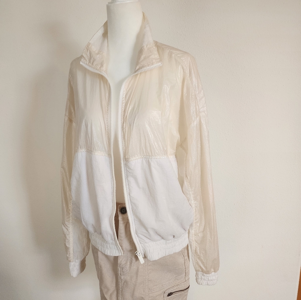 ALALA lightweight jacket windbreaker running jacket luxury like Lululemon